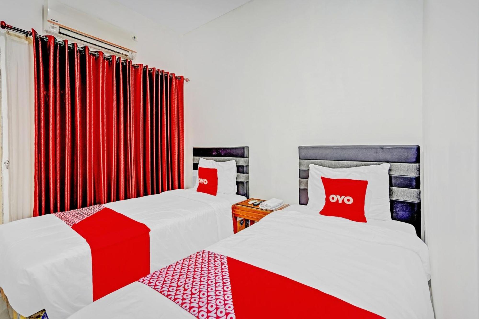 Hotel Kalimantan Сурабая Экстерьер фото