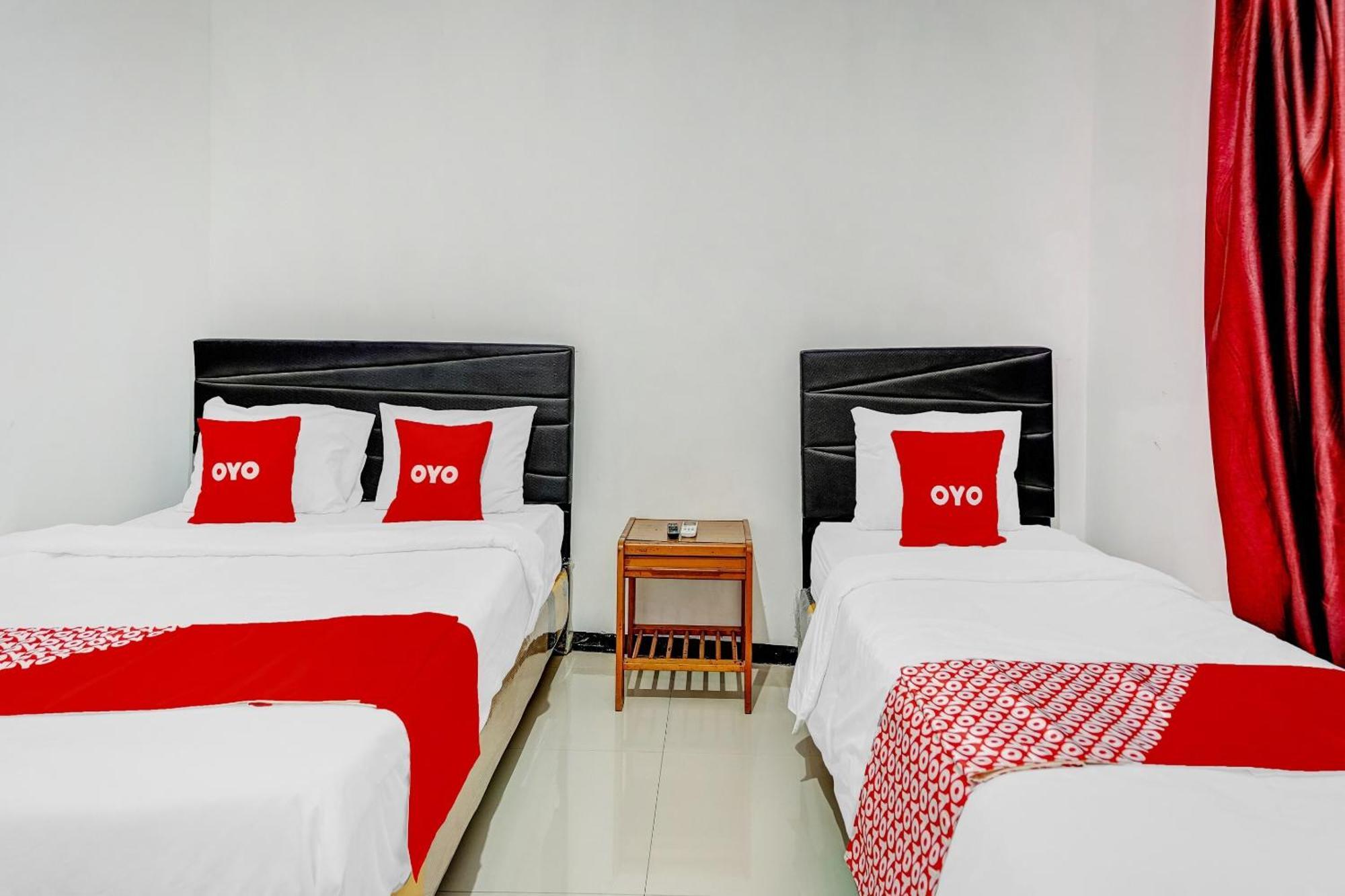 Hotel Kalimantan Сурабая Экстерьер фото