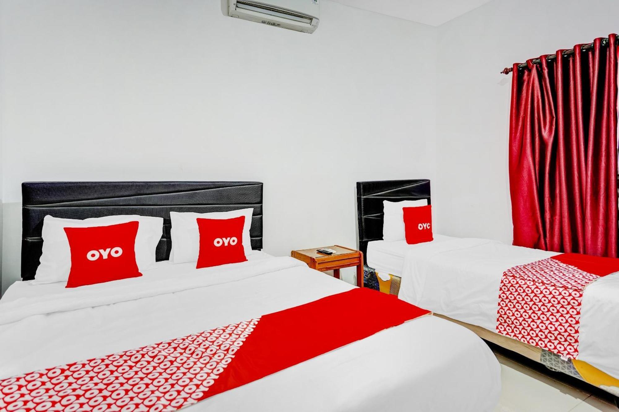 Hotel Kalimantan Сурабая Экстерьер фото